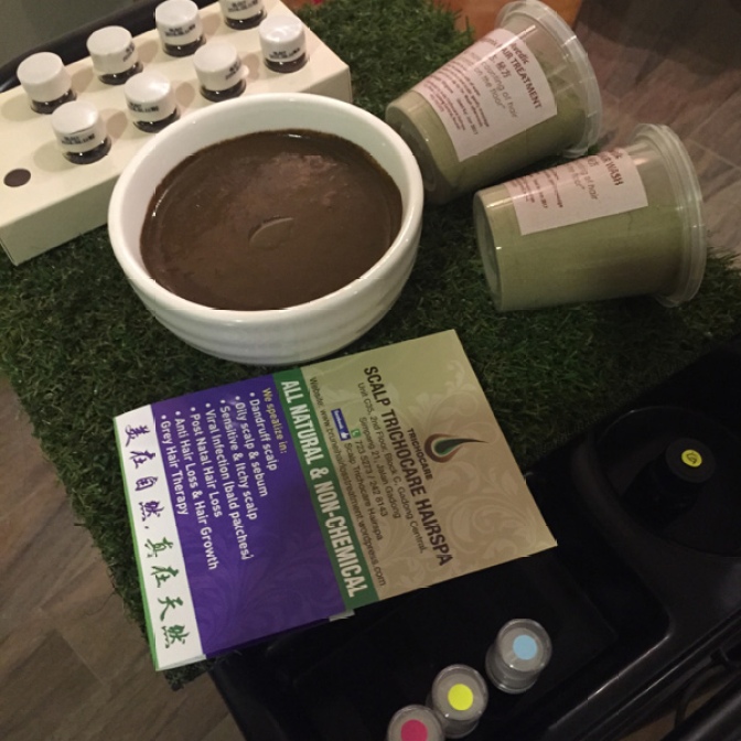 The ingredients and hair paste for the scalp treatment at Scalp Trichocare Hairspa. All the ingredients used natural and contain no preservatives.
